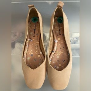 Lucky brand flats womens neutral tan size 8M